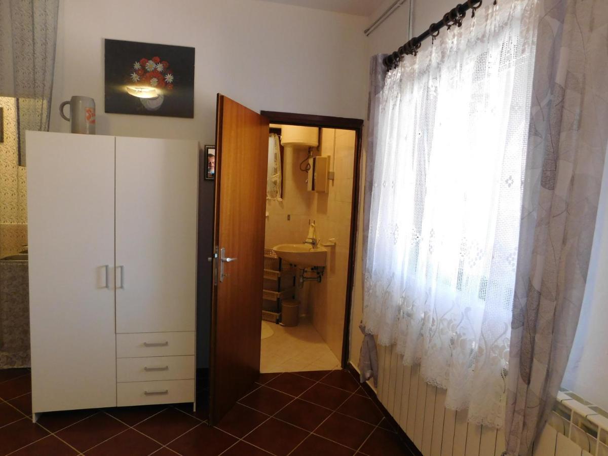 Villa Ana Rovinjsko Selo Exterior foto